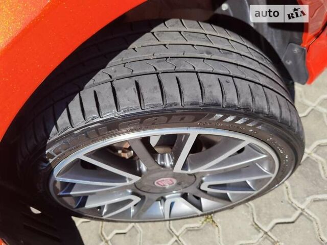 Оранжевый Фиат 500e, объемом двигателя 0 л и пробегом 72 тыс. км за 10000 $, фото 14 на Automoto.ua