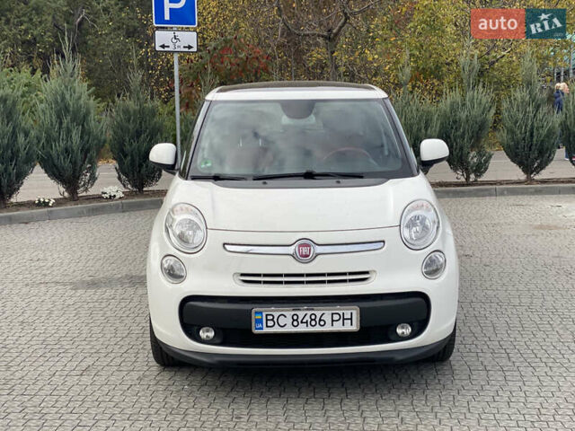 Белый Фиат 500L, объемом двигателя 1.25 л и пробегом 190 тыс. км за 9700 $, фото 1 на Automoto.ua