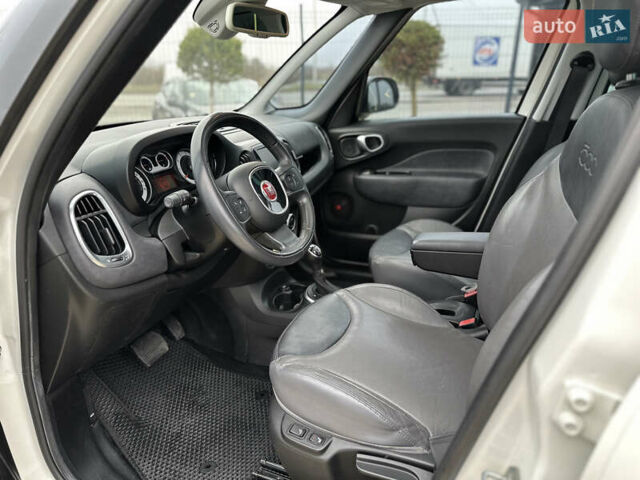 Белый Фиат 500L, объемом двигателя 1.4 л и пробегом 110 тыс. км за 7900 $, фото 11 на Automoto.ua