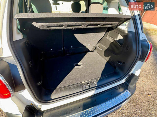 Белый Фиат 500L, объемом двигателя 1.37 л и пробегом 176 тыс. км за 8150 $, фото 18 на Automoto.ua