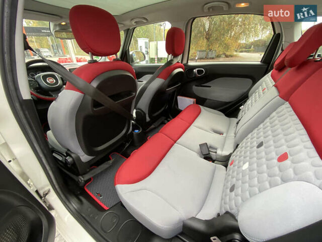 Белый Фиат 500L, объемом двигателя 1.25 л и пробегом 190 тыс. км за 9700 $, фото 16 на Automoto.ua