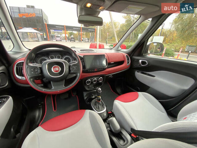 Белый Фиат 500L, объемом двигателя 1.25 л и пробегом 190 тыс. км за 9700 $, фото 14 на Automoto.ua
