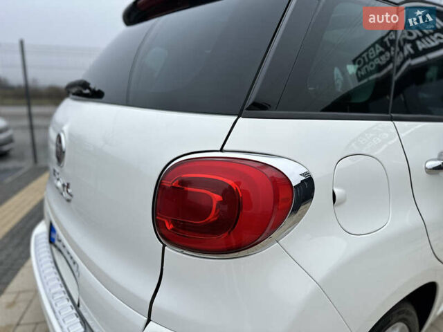 Белый Фиат 500L, объемом двигателя 1.4 л и пробегом 110 тыс. км за 7900 $, фото 8 на Automoto.ua