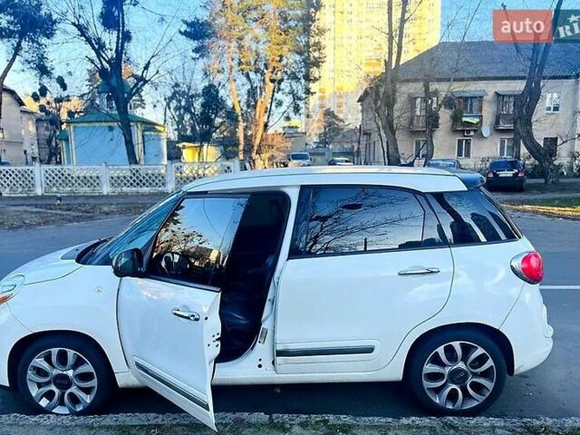 Білий Фіат 500L, об'ємом двигуна 1.4 л та пробігом 181 тис. км за 7900 $, фото 3 на Automoto.ua