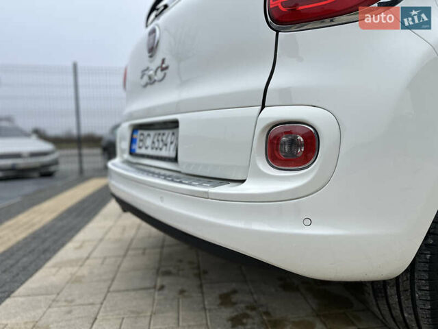 Белый Фиат 500L, объемом двигателя 1.4 л и пробегом 110 тыс. км за 7900 $, фото 9 на Automoto.ua