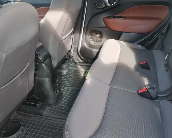 Білий Фіат 500L, об'ємом двигуна 1.37 л та пробігом 120 тис. км за 6999 $, фото 29 на Automoto.ua