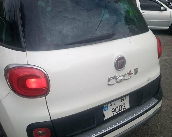 Фиат 500L 2013 в Киеве на Automoto.ua Белый Фиат 500L, объемом двигателя 1.37 л и пробегом 111 тыс. км за 7400 $, фото 8 на Automoto.ua