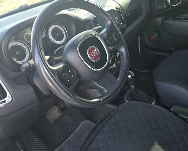 Белый Фиат 500L, объемом двигателя 1.37 л и пробегом 222 тыс. км за 7799 $, фото 29 на Automoto.ua