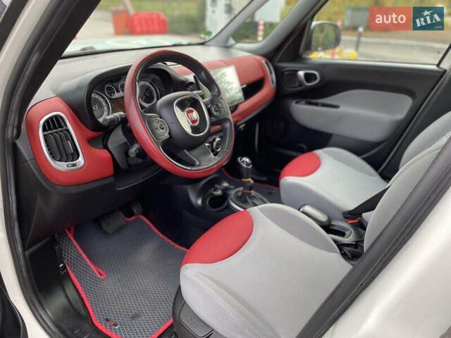 Белый Фиат 500L, объемом двигателя 1.25 л и пробегом 190 тыс. км за 9700 $, фото 12 на Automoto.ua