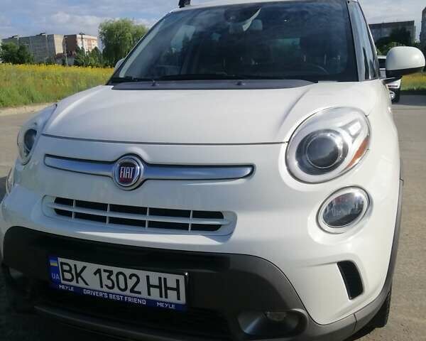 Білий Фіат 500L, об'ємом двигуна 1.37 л та пробігом 120 тис. км за 6999 $, фото 13 на Automoto.ua
