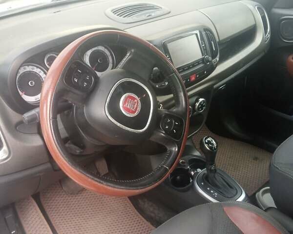 Фиат 500L 2013 в Киеве на Automoto.ua Белый Фиат 500L, объемом двигателя 1.37 л и пробегом 111 тыс. км за 7400 $, фото 2 на Automoto.ua