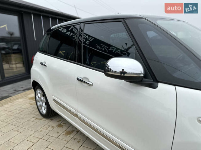 Белый Фиат 500L, объемом двигателя 1.4 л и пробегом 110 тыс. км за 7900 $, фото 3 на Automoto.ua