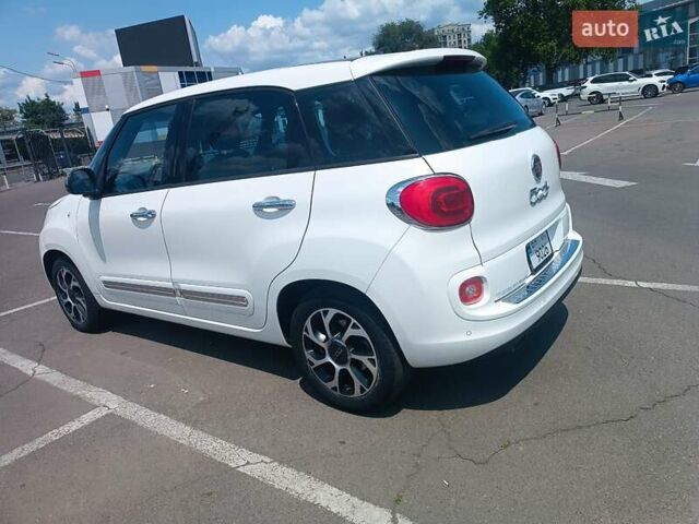 Белый Фиат 500L, объемом двигателя 1.37 л и пробегом 91 тыс. км за 8999 $, фото 6 на Automoto.ua