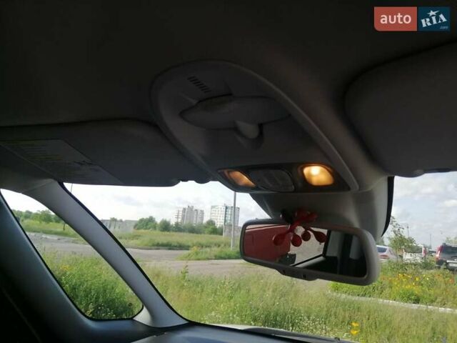 Білий Фіат 500L, об'ємом двигуна 1.37 л та пробігом 120 тис. км за 6999 $, фото 24 на Automoto.ua