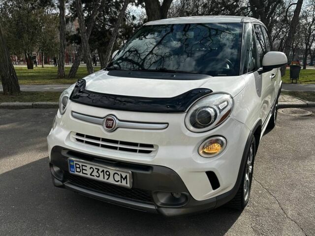 Белый Фиат 500L, объемом двигателя 1.37 л и пробегом 176 тыс. км за 7300 $, фото 3 на Automoto.ua