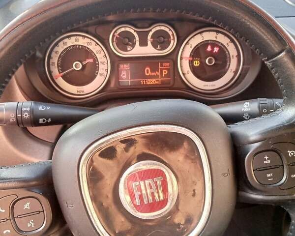 Фиат 500L 2013 в Киеве на Automoto.ua Белый Фиат 500L, объемом двигателя 1.37 л и пробегом 111 тыс. км за 7400 $, фото 10 на Automoto.ua