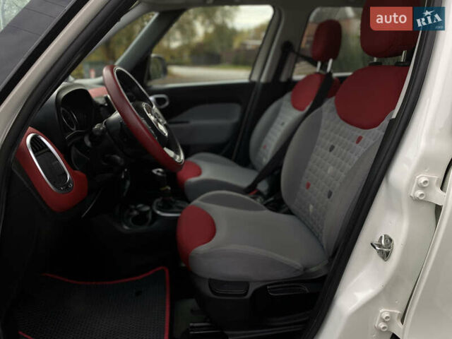 Белый Фиат 500L, объемом двигателя 1.25 л и пробегом 190 тыс. км за 9700 $, фото 11 на Automoto.ua