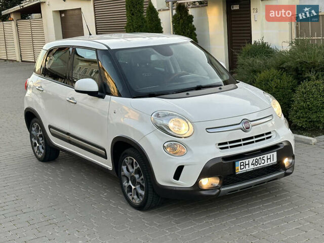 Белый Фиат 500L, объемом двигателя 1.3 л и пробегом 176 тыс. км за 8900 $, фото 28 на Automoto.ua