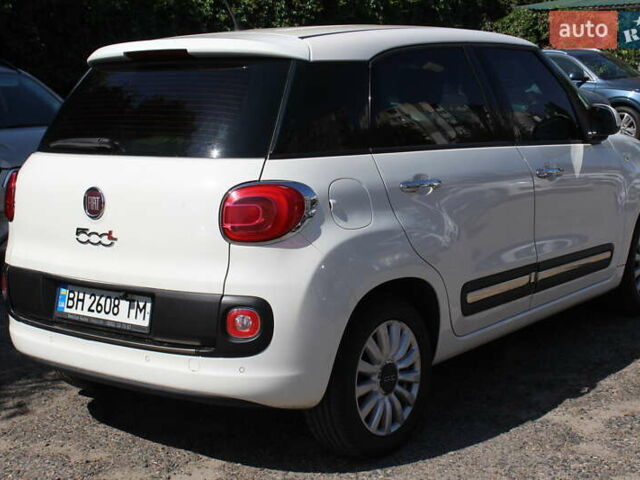Белый Фиат 500L, объемом двигателя 1.3 л и пробегом 97 тыс. км за 9499 $, фото 8 на Automoto.ua