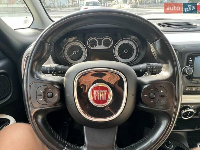 Белый Фиат 500L, объемом двигателя 1.3 л и пробегом 109 тыс. км за 8200 $, фото 9 на Automoto.ua