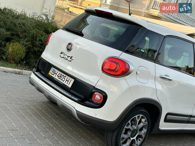 Белый Фиат 500L, объемом двигателя 1.3 л и пробегом 176 тыс. км за 8900 $, фото 18 на Automoto.ua