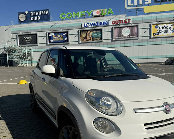 Белый Фиат 500L, объемом двигателя 1.3 л и пробегом 104 тыс. км за 9600 $, фото 5 на Automoto.ua