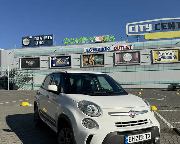 Белый Фиат 500L, объемом двигателя 1.3 л и пробегом 104 тыс. км за 9600 $, фото 14 на Automoto.ua