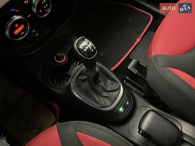 Белый Фиат 500L, объемом двигателя 1.2 л и пробегом 210 тыс. км за 8115 $, фото 16 на Automoto.ua