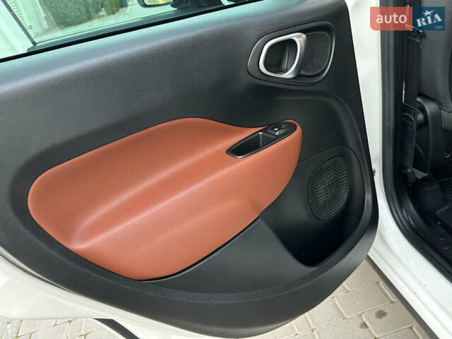 Белый Фиат 500L, объемом двигателя 1.3 л и пробегом 176 тыс. км за 8900 $, фото 57 на Automoto.ua