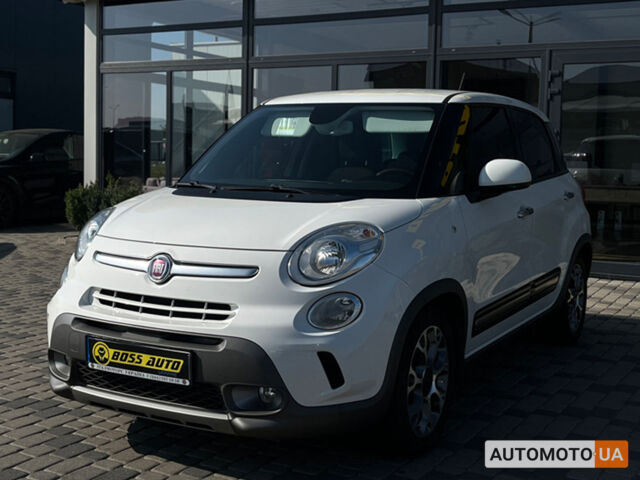 Белый Фиат 500L, объемом двигателя 1.2 л и пробегом 60 тыс. км за 10800 $, фото 2 на Automoto.ua