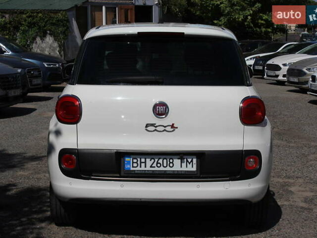 Белый Фиат 500L, объемом двигателя 1.3 л и пробегом 97 тыс. км за 9499 $, фото 6 на Automoto.ua
