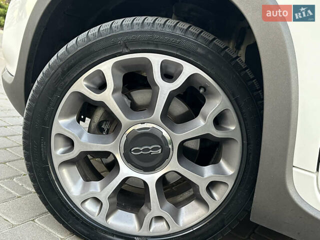 Белый Фиат 500L, объемом двигателя 1.3 л и пробегом 176 тыс. км за 8900 $, фото 23 на Automoto.ua