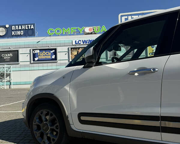 Белый Фиат 500L, объемом двигателя 1.3 л и пробегом 104 тыс. км за 9600 $, фото 21 на Automoto.ua