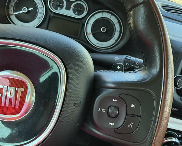 Белый Фиат 500L, объемом двигателя 1.3 л и пробегом 104 тыс. км за 9600 $, фото 75 на Automoto.ua