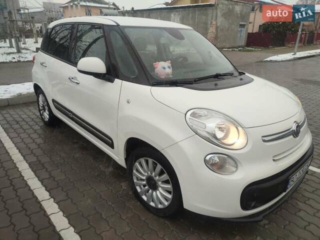 Белый Фиат 500L, объемом двигателя 1.3 л и пробегом 108 тыс. км за 8500 $, фото 7 на Automoto.ua