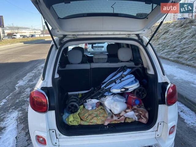Белый Фиат 500L, объемом двигателя 1.4 л и пробегом 94 тыс. км за 6700 $, фото 7 на Automoto.ua