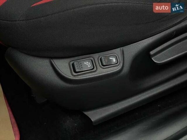 Белый Фиат 500L, объемом двигателя 1.2 л и пробегом 210 тыс. км за 8115 $, фото 9 на Automoto.ua