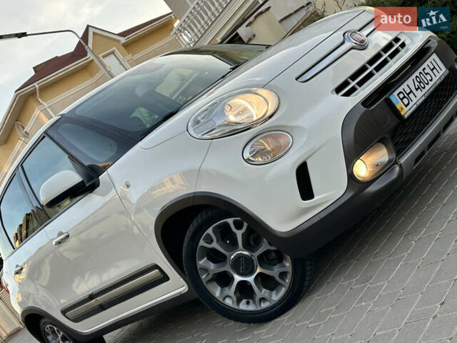 Белый Фиат 500L, объемом двигателя 1.3 л и пробегом 176 тыс. км за 8900 $, фото 13 на Automoto.ua