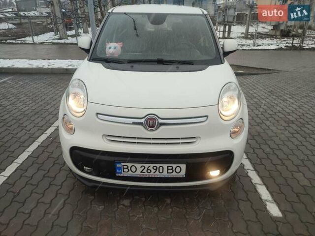 Белый Фиат 500L, объемом двигателя 1.3 л и пробегом 108 тыс. км за 8500 $, фото 8 на Automoto.ua