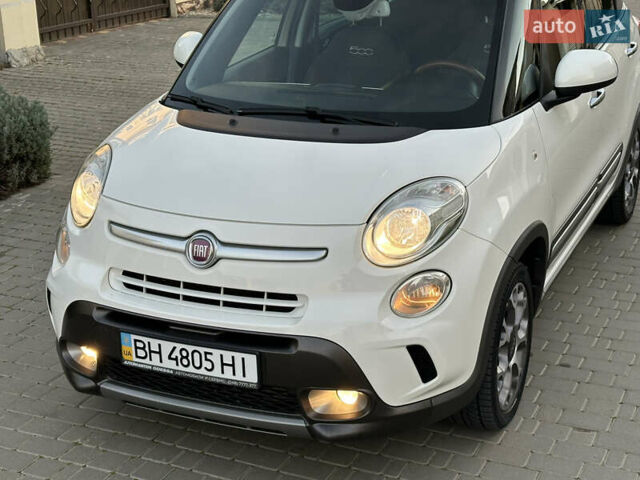 Белый Фиат 500L, объемом двигателя 1.3 л и пробегом 176 тыс. км за 8900 $, фото 26 на Automoto.ua