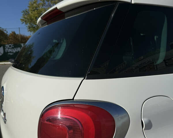 Белый Фиат 500L, объемом двигателя 1.3 л и пробегом 104 тыс. км за 9600 $, фото 31 на Automoto.ua