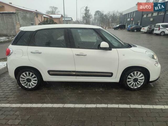 Белый Фиат 500L, объемом двигателя 1.3 л и пробегом 108 тыс. км за 8500 $, фото 9 на Automoto.ua