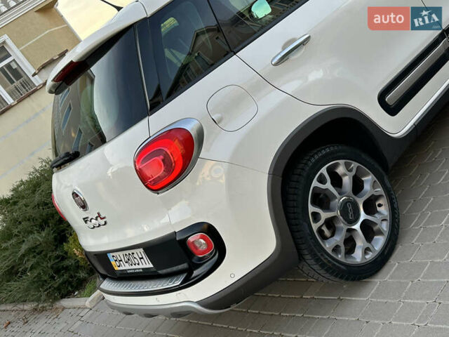 Белый Фиат 500L, объемом двигателя 1.3 л и пробегом 176 тыс. км за 8900 $, фото 19 на Automoto.ua