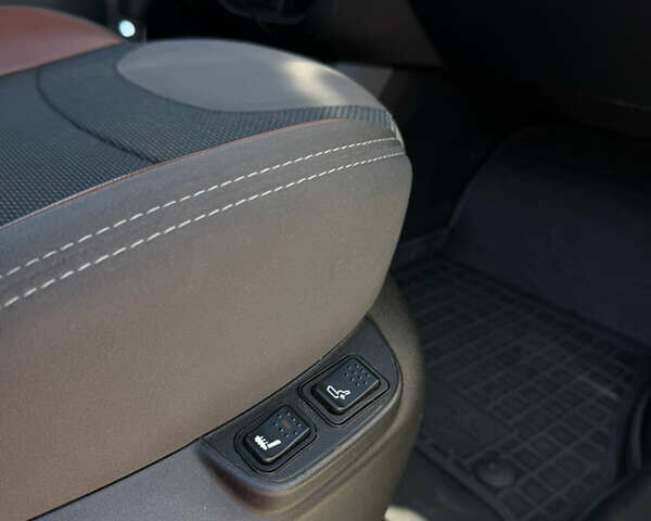 Белый Фиат 500L, объемом двигателя 1.3 л и пробегом 104 тыс. км за 9600 $, фото 60 на Automoto.ua