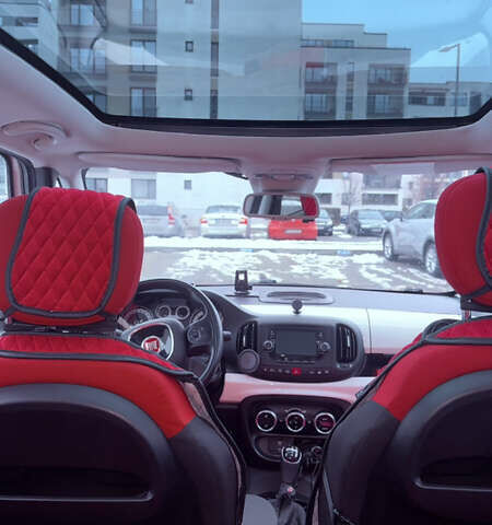 Белый Фиат 500L, объемом двигателя 1.37 л и пробегом 81 тыс. км за 10200 $, фото 4 на Automoto.ua