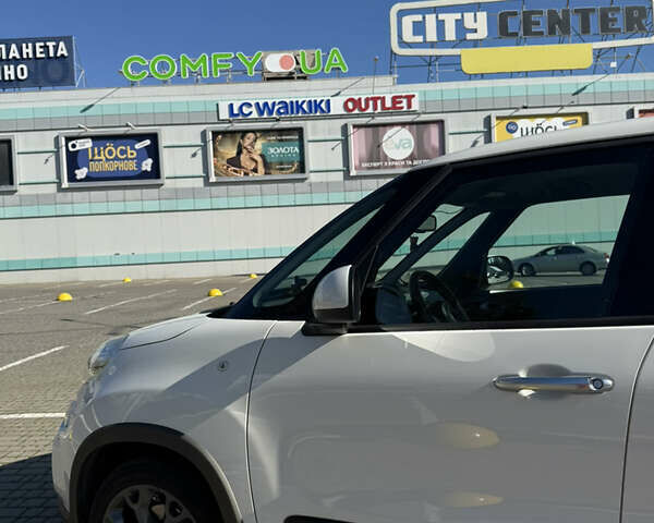 Белый Фиат 500L, объемом двигателя 1.3 л и пробегом 104 тыс. км за 9600 $, фото 20 на Automoto.ua