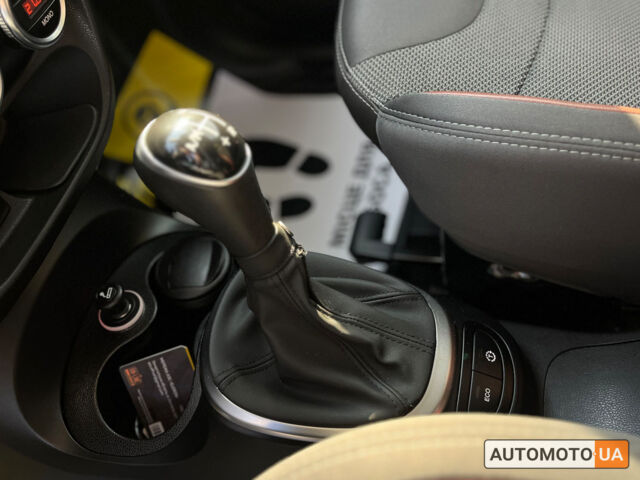 Белый Фиат 500L, объемом двигателя 1.2 л и пробегом 60 тыс. км за 10800 $, фото 17 на Automoto.ua