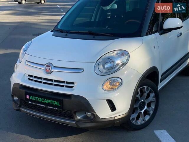Фиат 500L 2015 в Киеве на Automoto.ua Белый Фиат 500L, объемом двигателя 1.25 л и пробегом 53 тыс. км за 10990 $, фото 3 на Automoto.ua