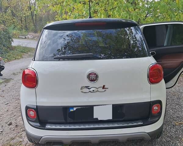 Фиат 500L 2015 в Запорожье на Automoto.ua Белый Фиат 500L, объемом двигателя 1.37 л и пробегом 123 тыс. км за 10000 $, фото 5 на Automoto.ua