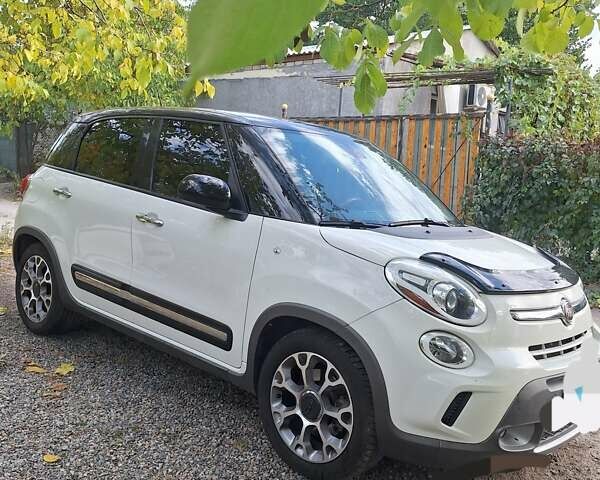Фиат 500L 2015 в Запорожье на Automoto.ua Белый Фиат 500L, объемом двигателя 1.37 л и пробегом 123 тыс. км за 10000 $, фото 16 на Automoto.ua